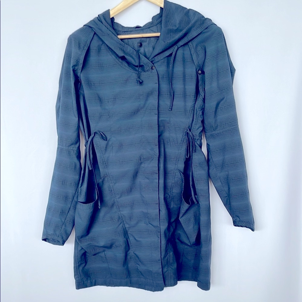 EUC Lightweight Blue Hooded Jacket/Vest Oversized L